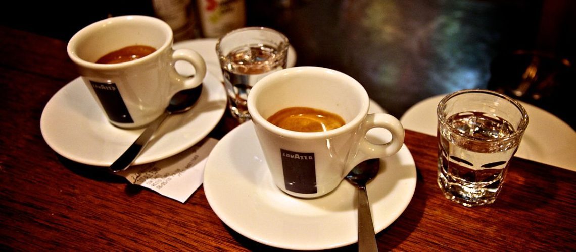 1200px-Caffe_corretto-rat4z33ht9sc84er65y59vlm4blkqpjntuwxsre7ig